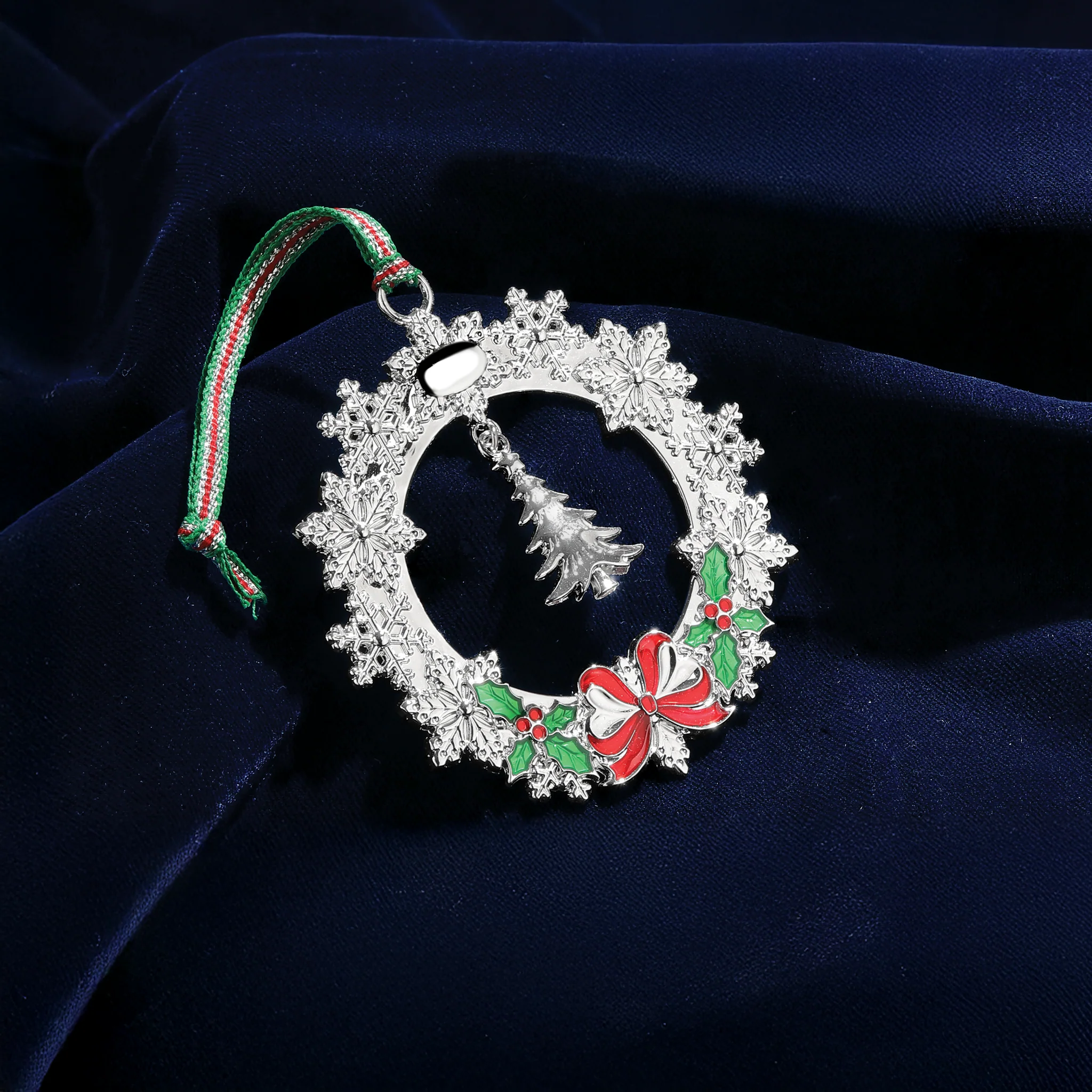 Christmas Wreath with Christmas tree decoration - NEW