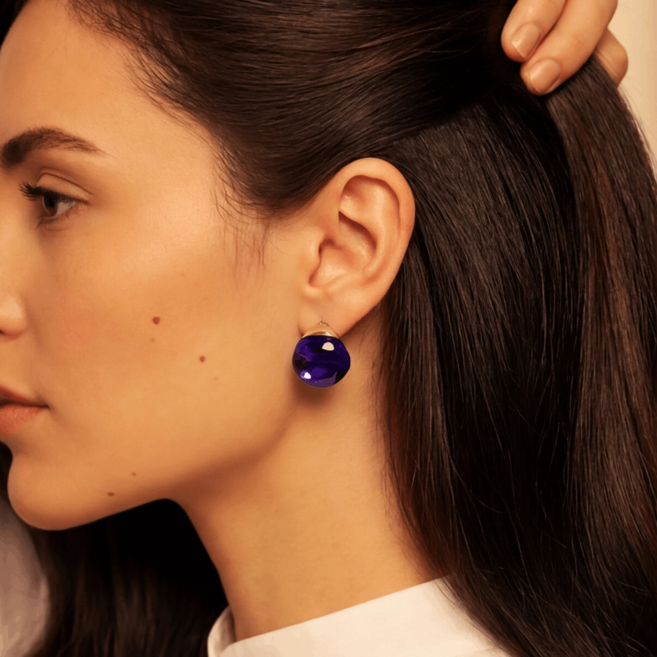 Lalique Cabochon earrings blue