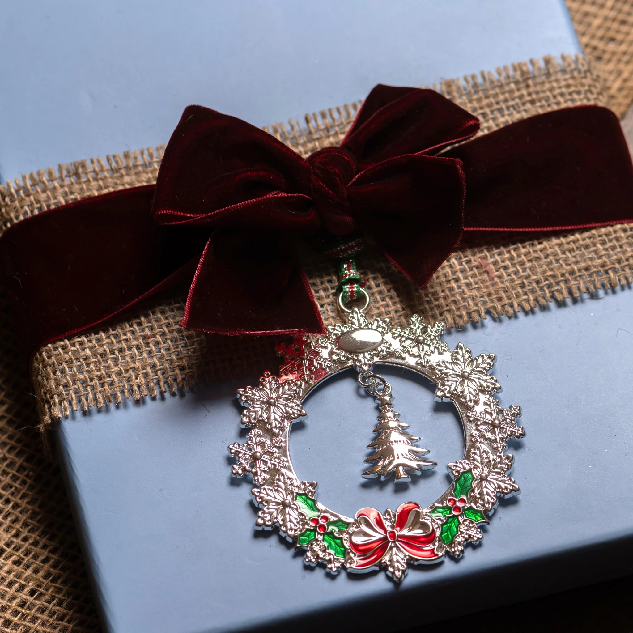 Christmas Wreath with Christmas tree decoration - NEW