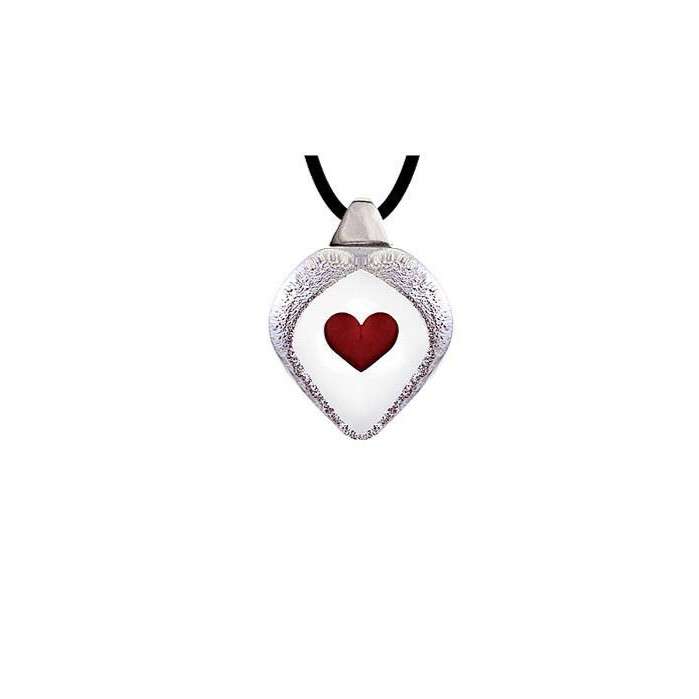 Heart small crystal necklace by Maleras, Sweden