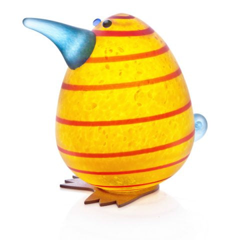 Kiwi egg sculpture by Borowski